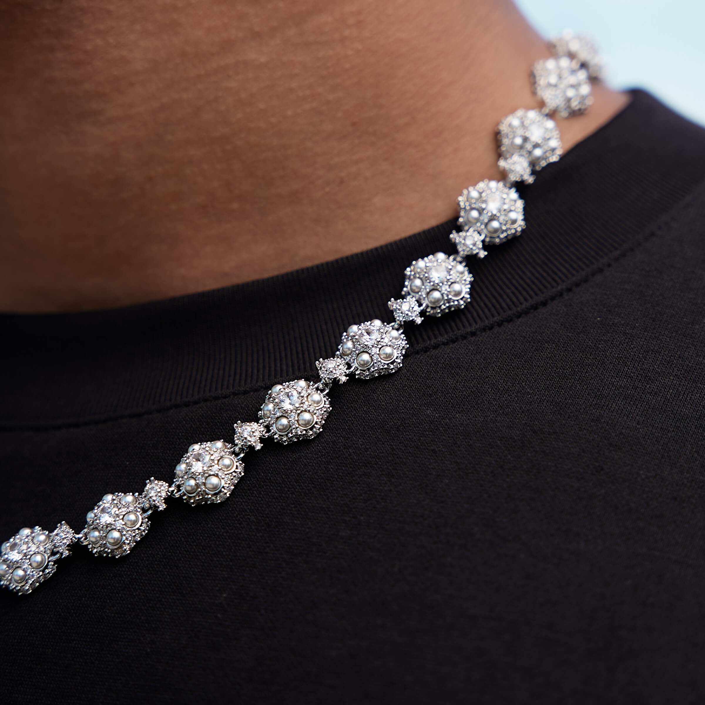 Iced Clustered Pearl Flower Chain in White Gold - 12MM