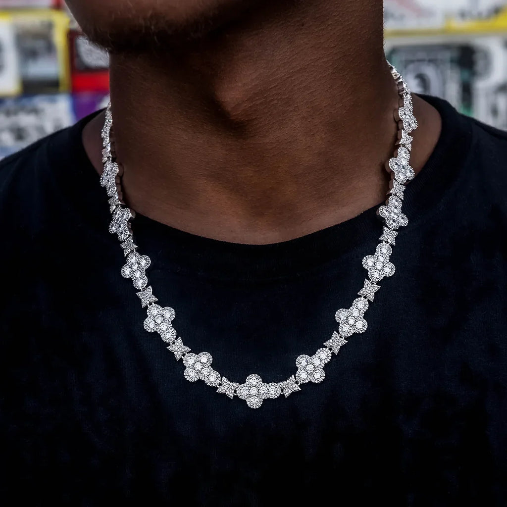 Rounded Cross Pave Star Chain in White Gold - 16mm