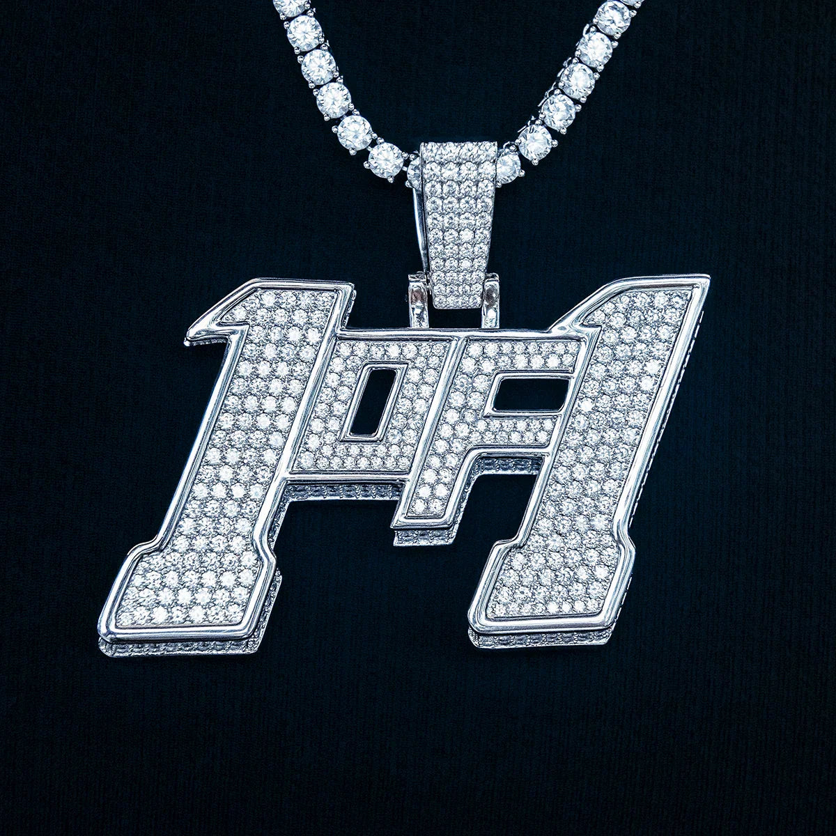 Large 1of1 Pendant - White Gold