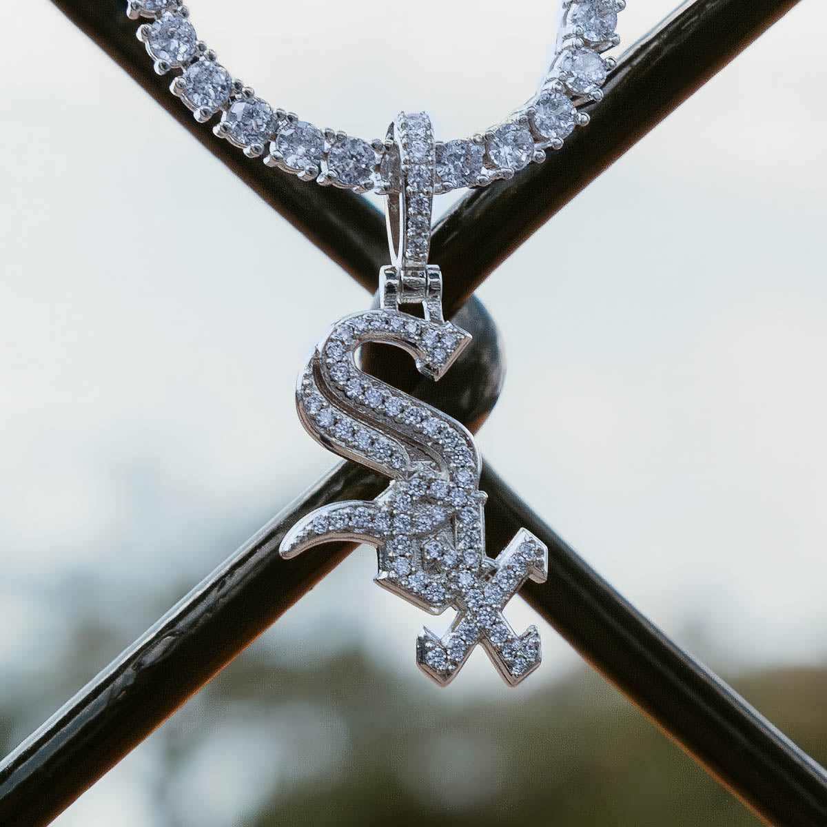 Chicago White Sox Official MLB Micro Logo Pendant in White Gold