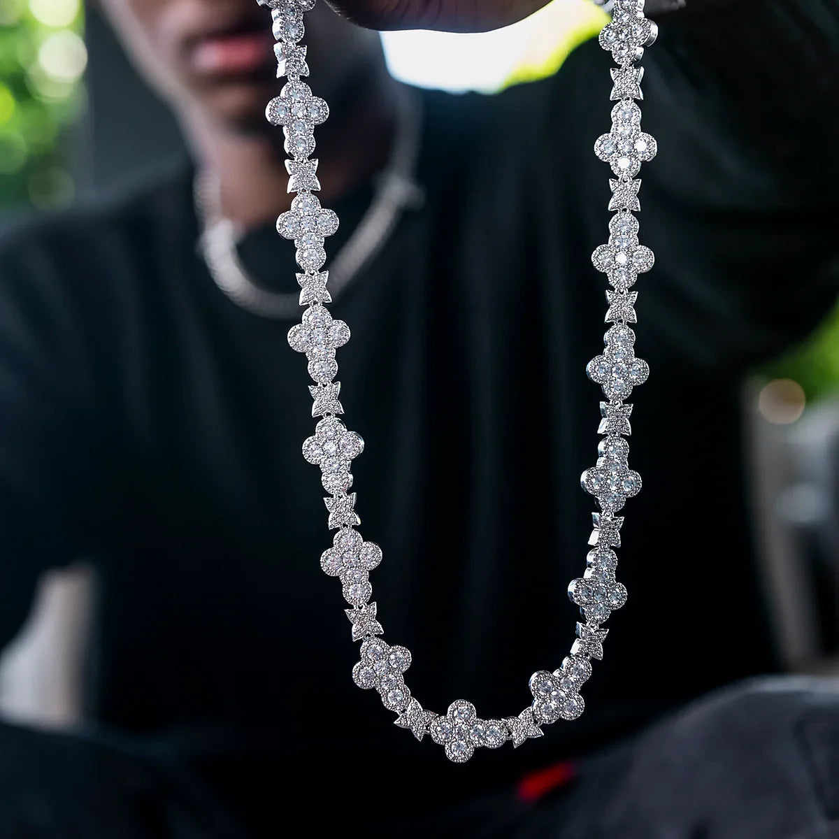 Rounded Cross Pave Star Chain in White Gold - 16mm