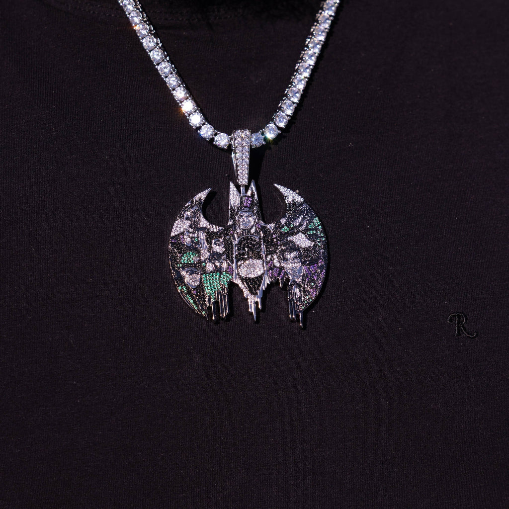 Penguin Graphics Official DC Comics Pendant in White Gold