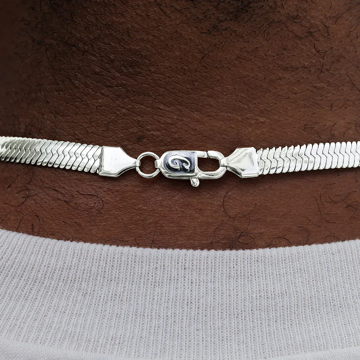 Herringbone Chain in White Gold- 8mm