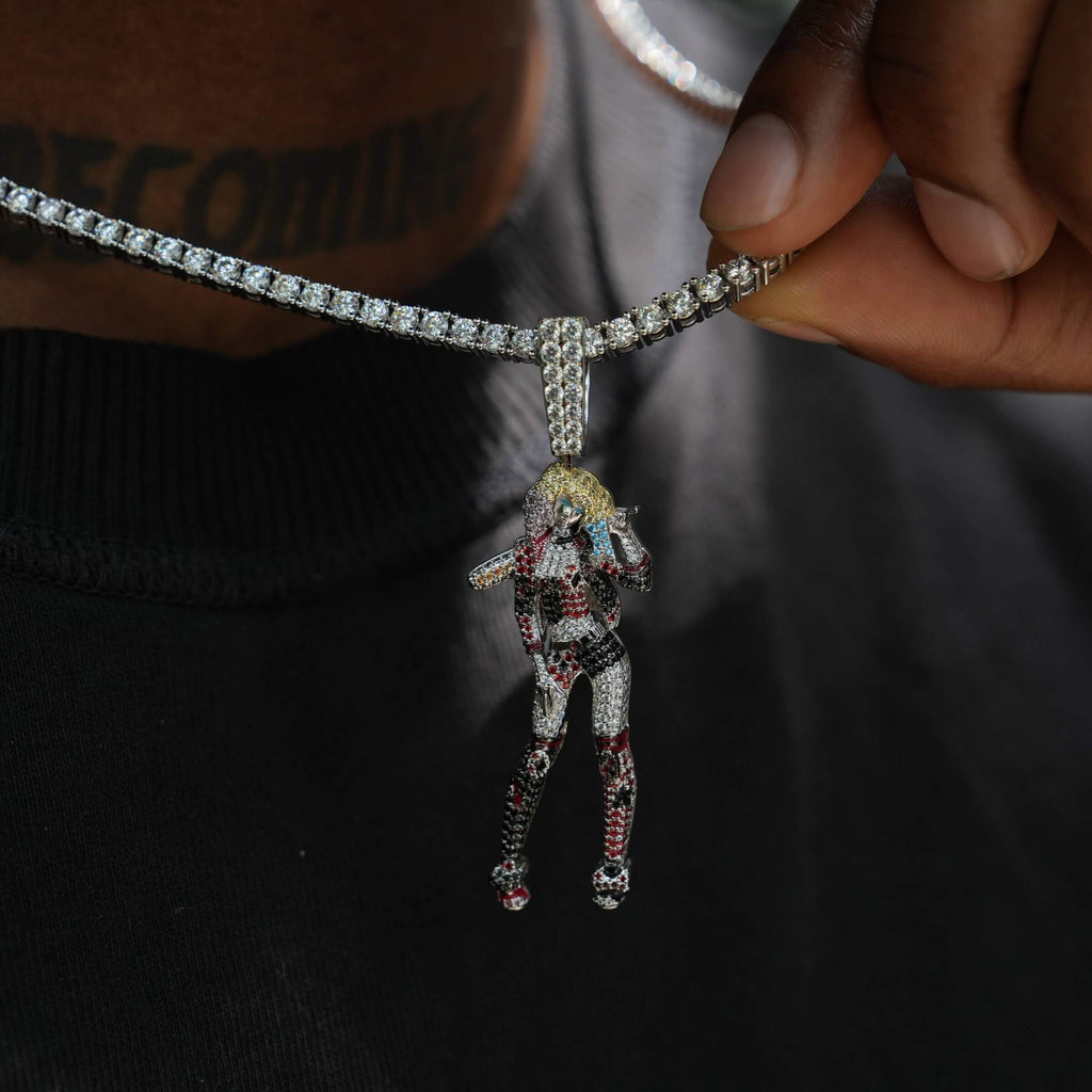 Harley Quinn Body Official DC Comics Pendant in White Gold