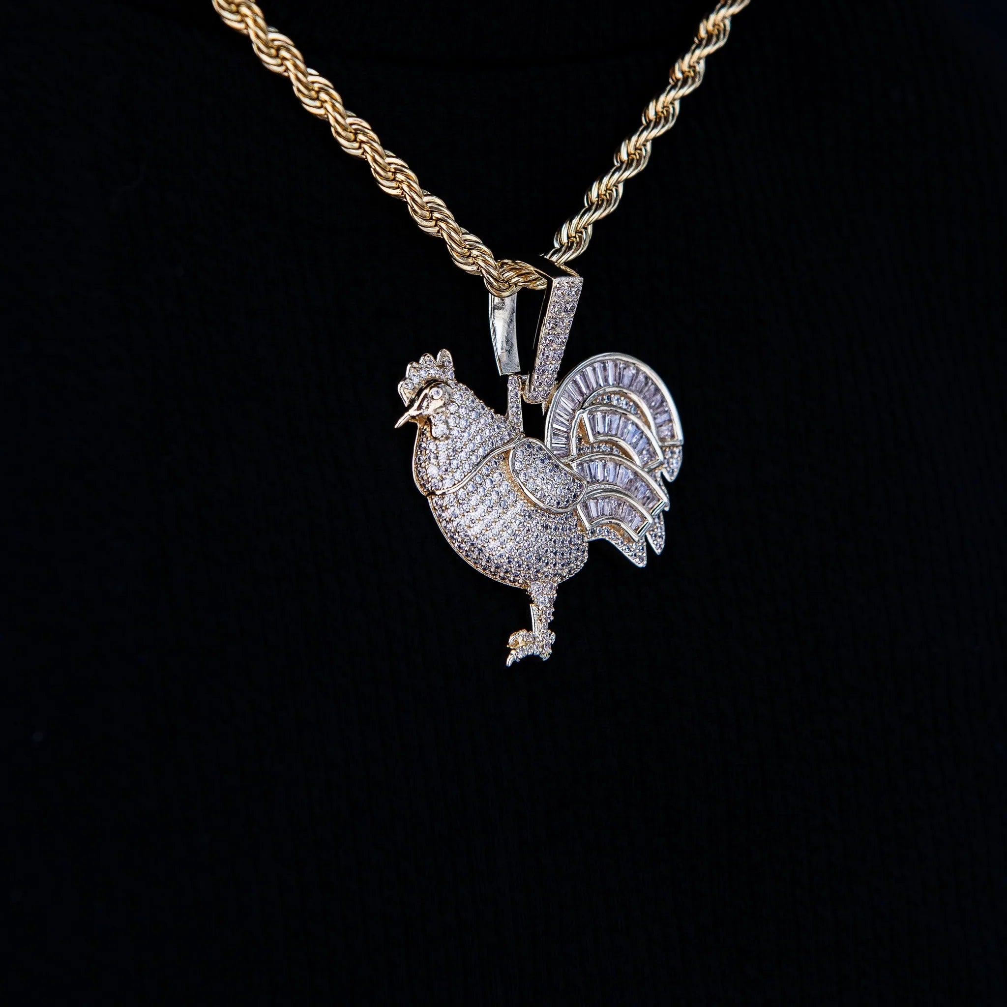 Iced Rooster Pendant in Yellow Gold