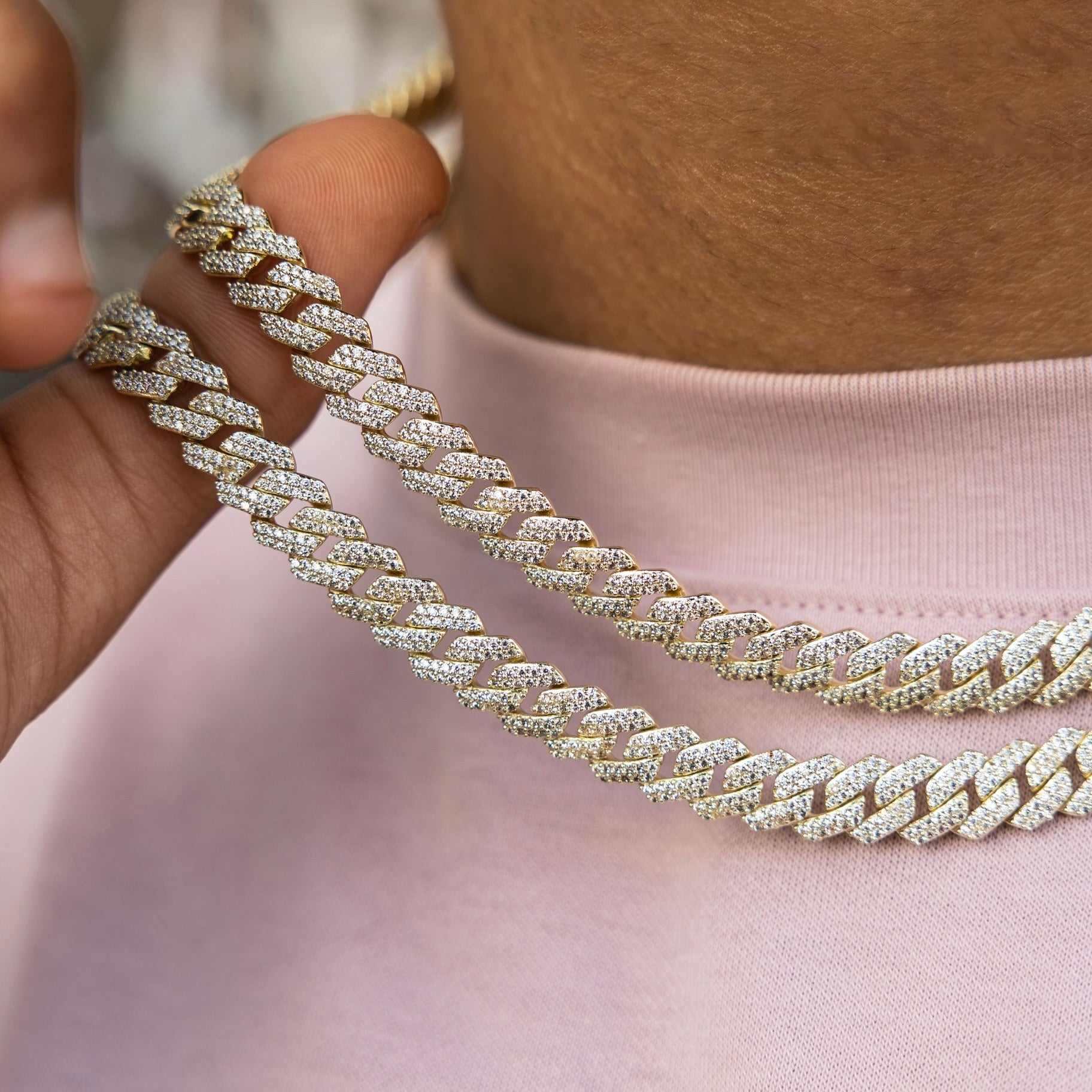 Diamond Prong Cuban Chain in Yellow Gold - 8.5mm