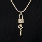 Lock and Key Set Pendant in Yellow Gold