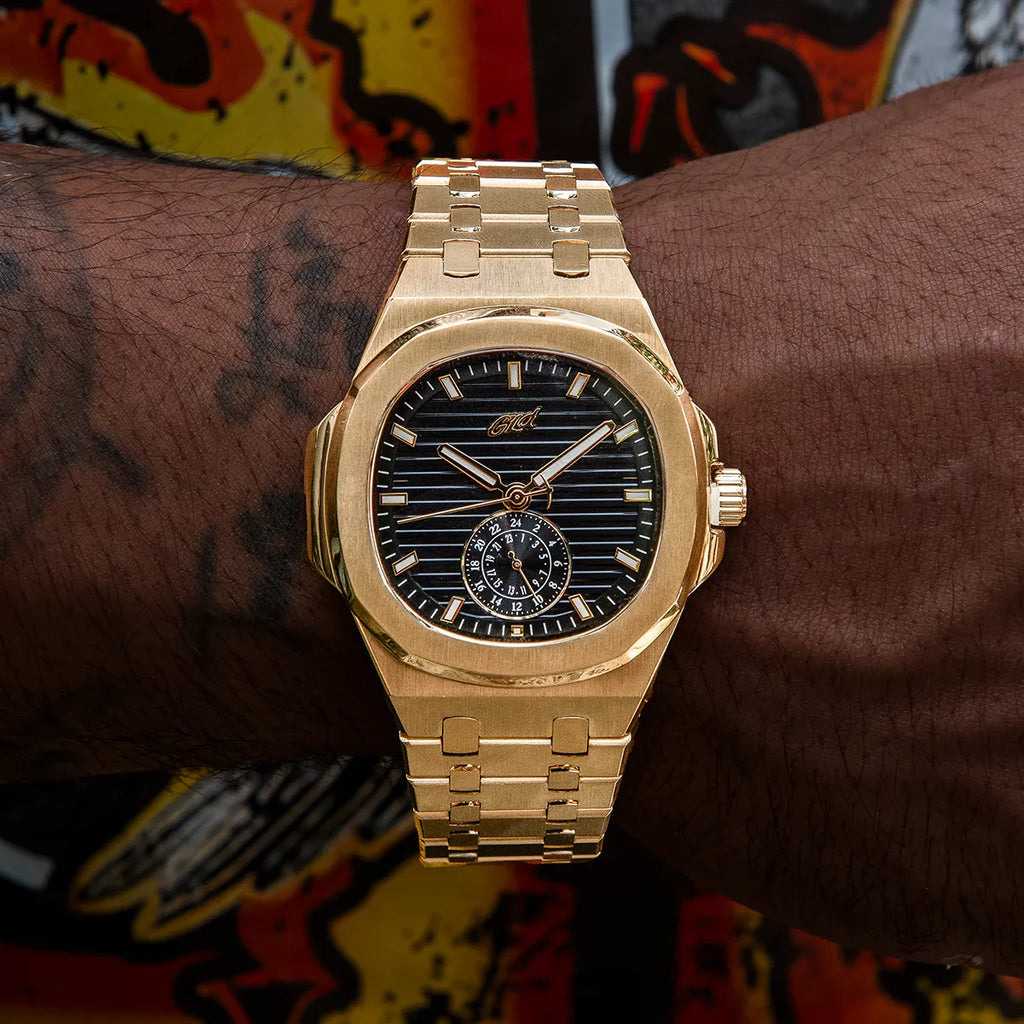 39MM Visionary Plain Case & Black Dial Watch - Yellow Gold