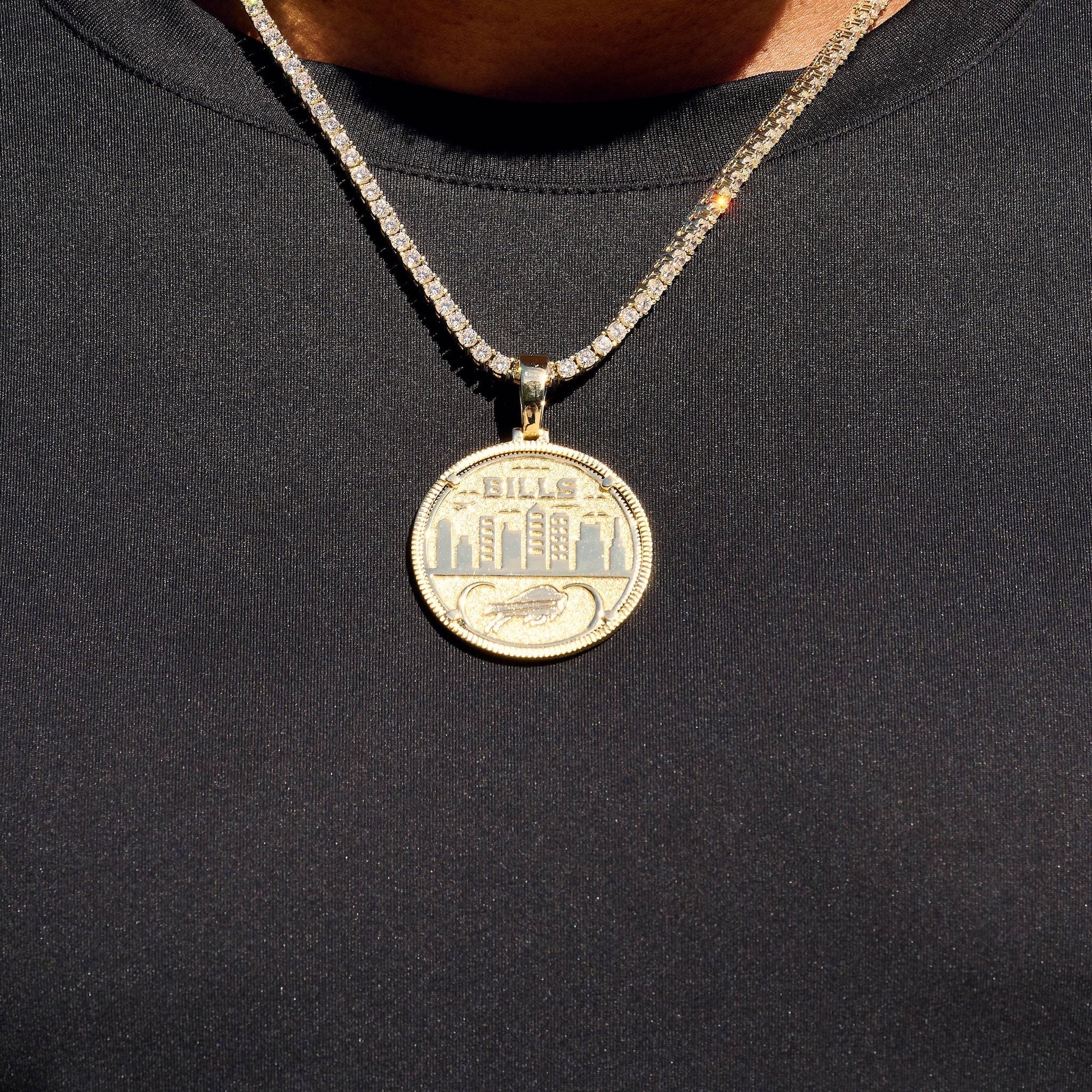 Buffalo Bills Official NFL Coin Pendant in Yellow Gold