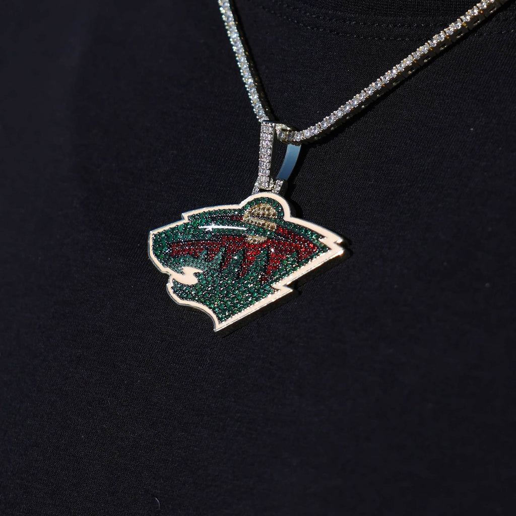 Minnesota Wild Official NHL Logo Pendant in Yellow Gold