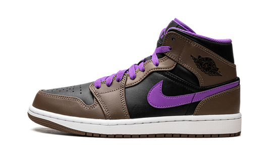 1 Mid "Palomino" DQ8426 215